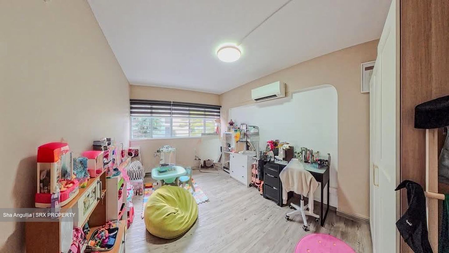 Blk 121 Bukit Batok Central (Bukit Batok), HDB Executive #566619161